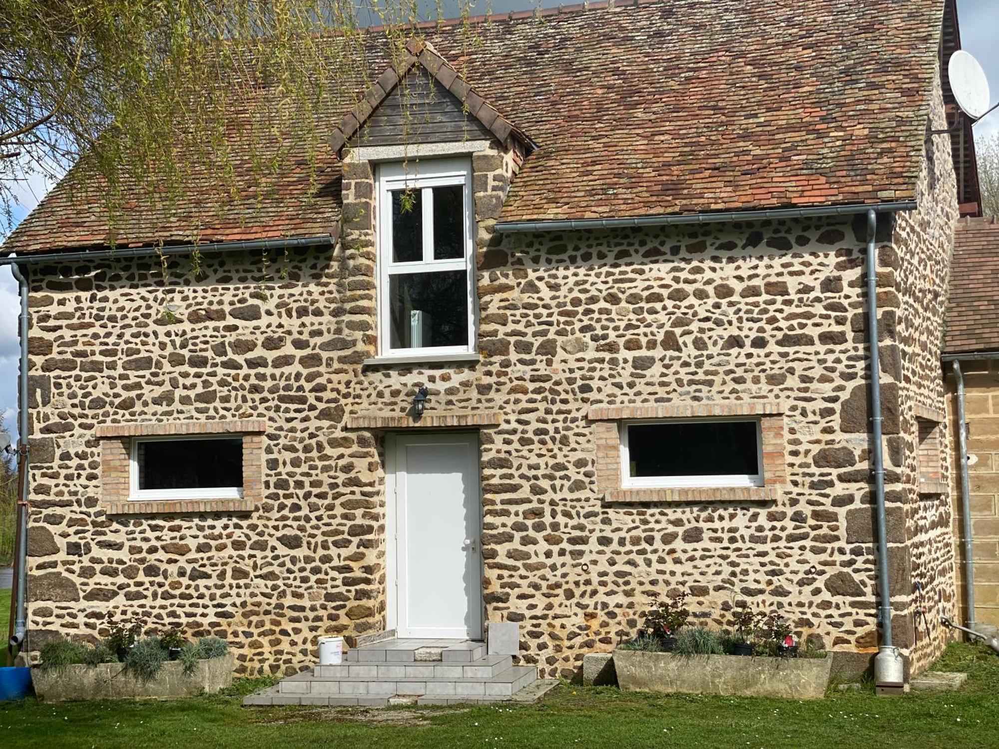 Le Petitepinay Bed and Breakfast Moitron-sur-Sarthe Exteriör bild