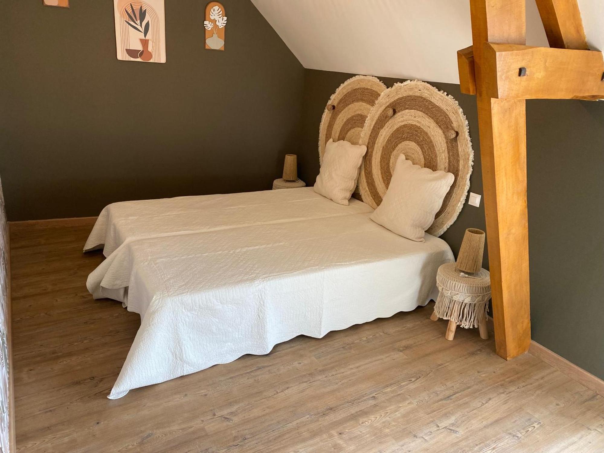 Le Petitepinay Bed and Breakfast Moitron-sur-Sarthe Exteriör bild