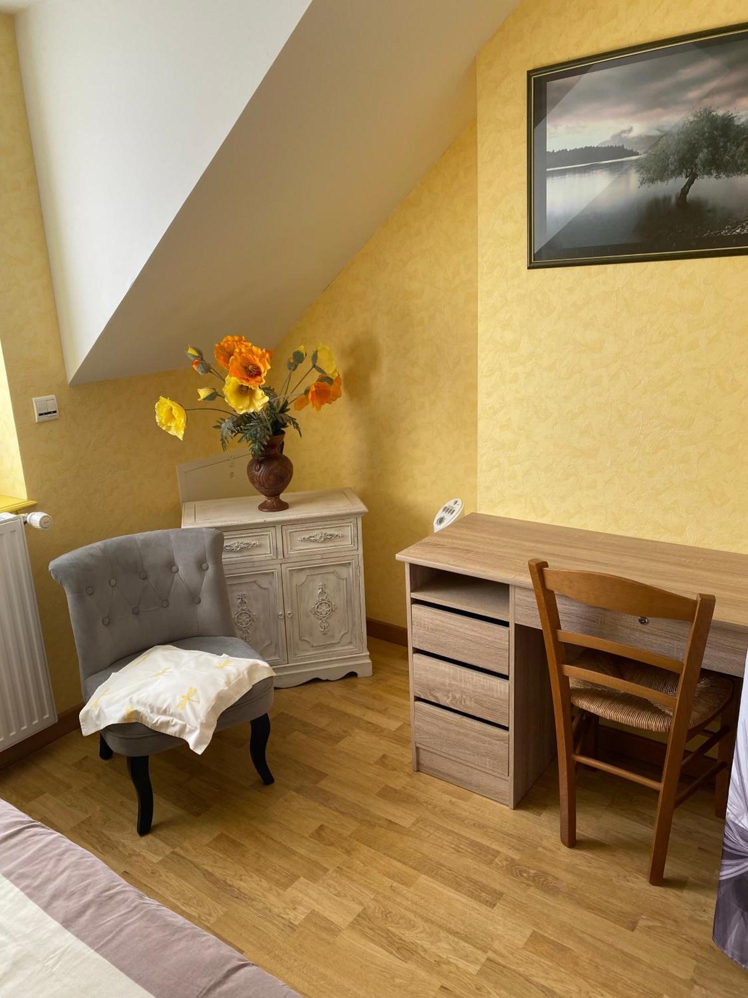 Le Petitepinay Bed and Breakfast Moitron-sur-Sarthe Exteriör bild