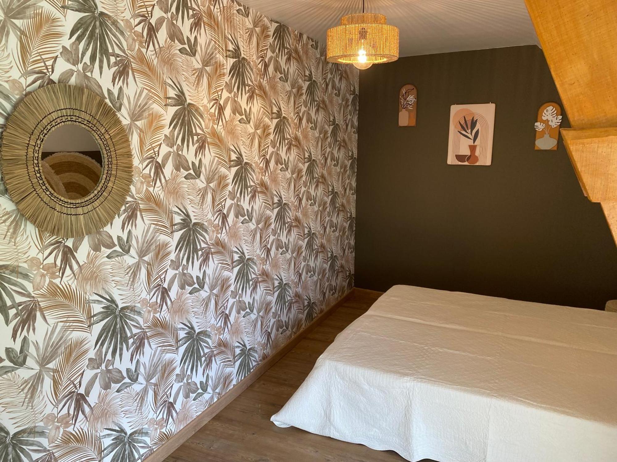 Le Petitepinay Bed and Breakfast Moitron-sur-Sarthe Exteriör bild