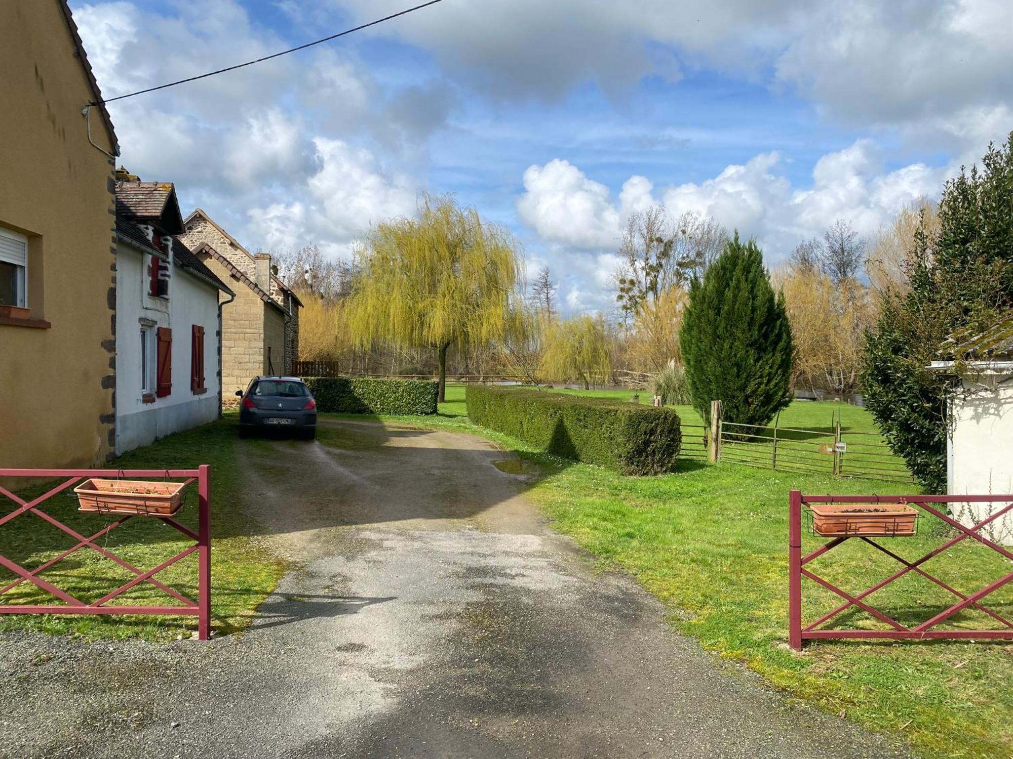 Le Petitepinay Bed and Breakfast Moitron-sur-Sarthe Exteriör bild